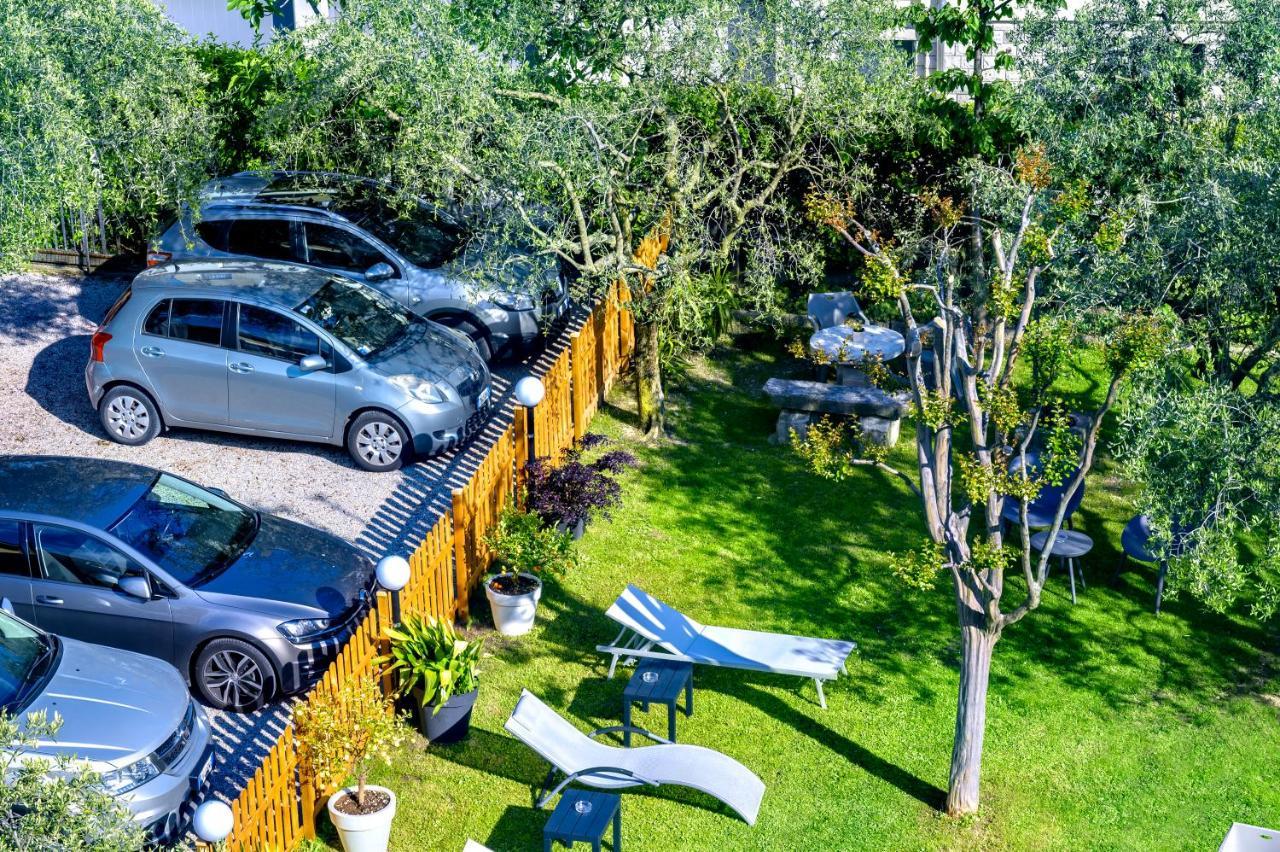 Nirvana Apartments 托尔博莱 外观 照片